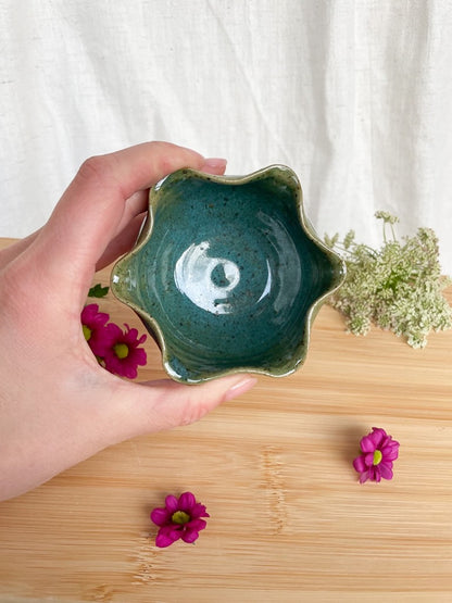 Dip bowl - Flower Shape